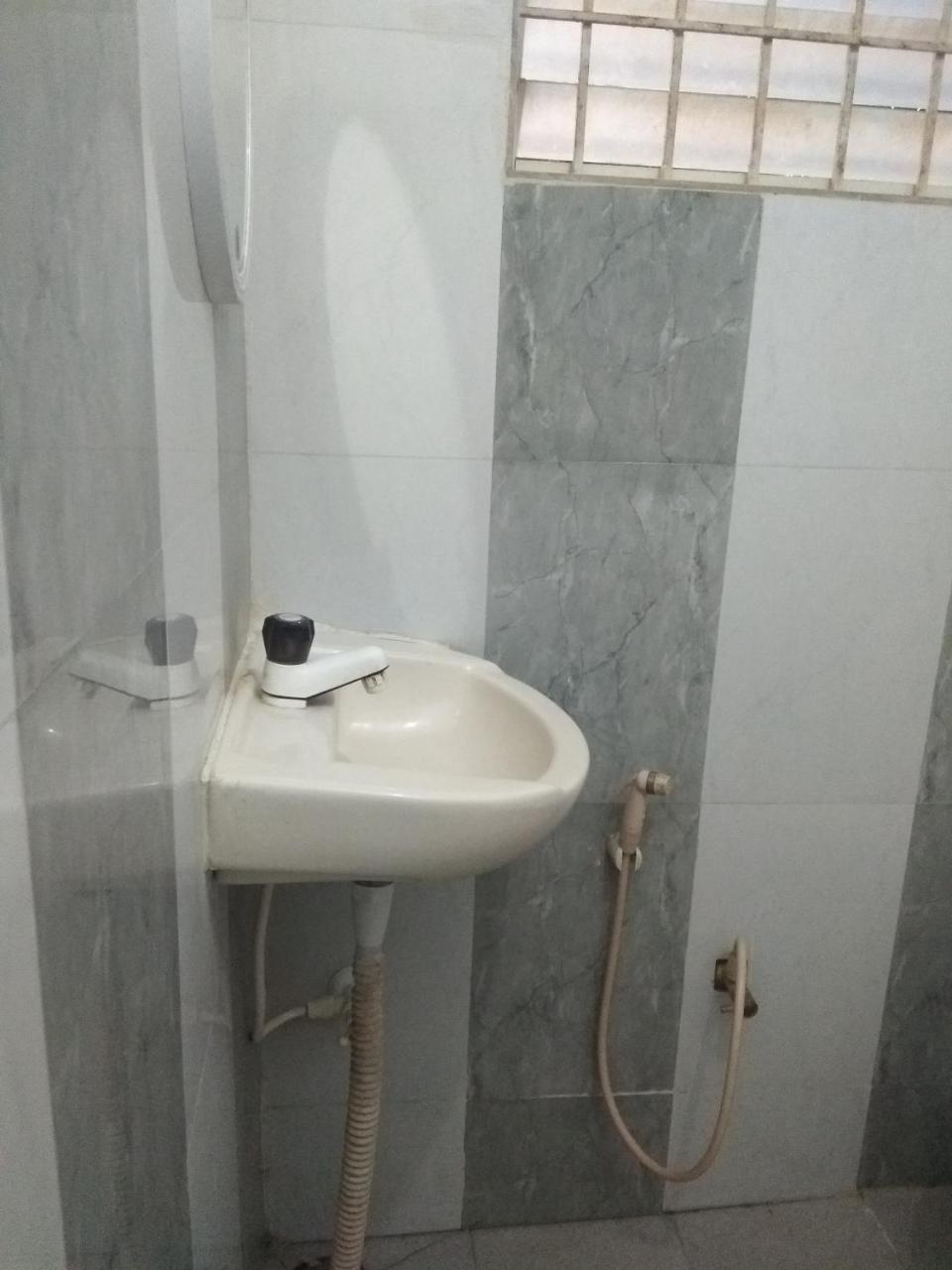 Hôtel Apoorva Residency à Bangalore Extérieur photo